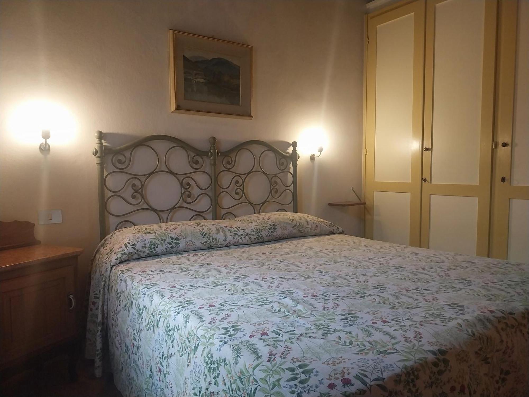 Tenuta Montanello B&B Castiglione Falletto Exteriör bild