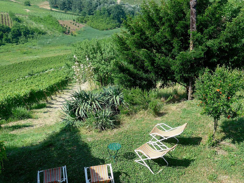 Tenuta Montanello B&B Castiglione Falletto Exteriör bild