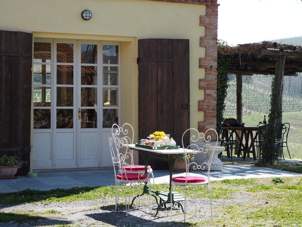 Tenuta Montanello B&B Castiglione Falletto Exteriör bild