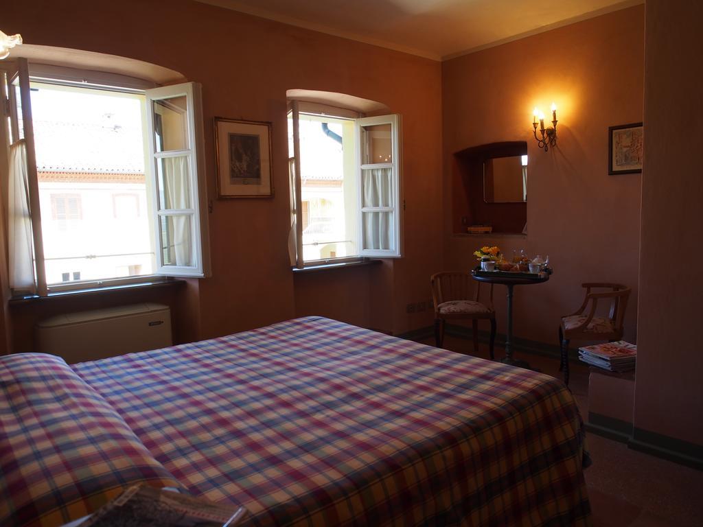 Tenuta Montanello B&B Castiglione Falletto Exteriör bild